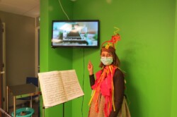Photo intervention à l'hopital d'enfant - émissions sur les volcans