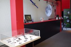 Photo de l'exposition du CRPG à la Manufacture pour les 80 ans du CNRS