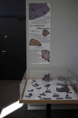 Photo de l'exposition du CRPG à la Manufacture pour les 80 ans du CNRS