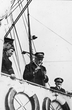 Photographie missions d'avant guerre