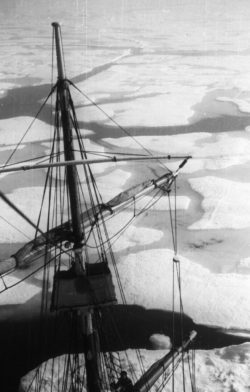 Photographie missions d'avant guerre