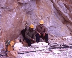 Photographie de l'exposition "Le monde merveilleux des Gemmes"