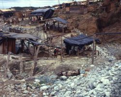 Photographie de l'exposition "Le monde merveilleux des Gemmes"