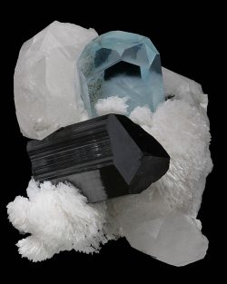 Photographie de l'exposition "Le monde merveilleux des Gemmes"