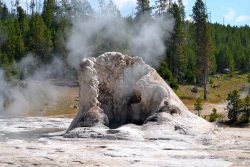 Exposition de photographies de Yellowstone (David Bekaert)