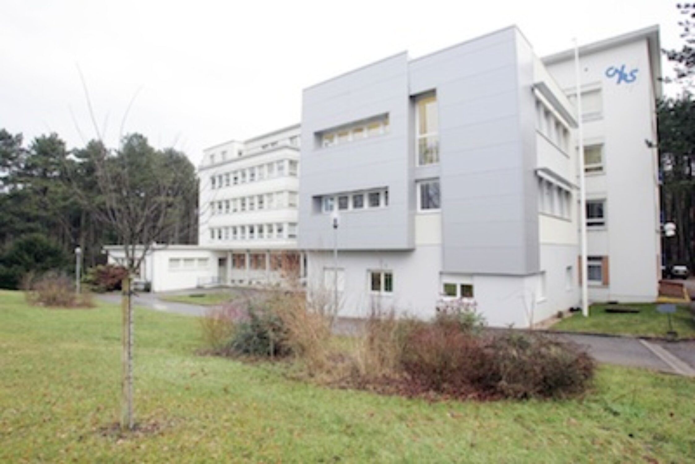 Photographie du bâtiment du CRPG en 2006